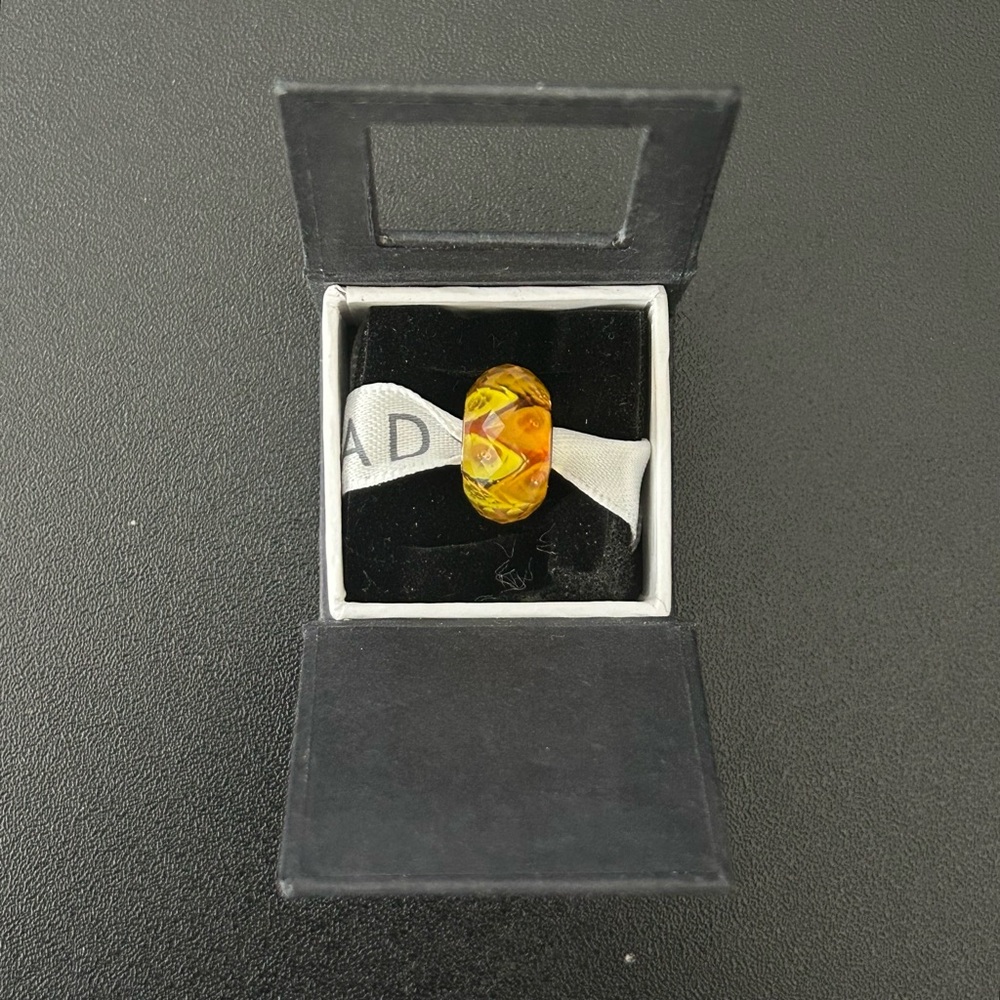NEW Trollbeads “Luminous Delight” Facet Amber Glass Charm Bead (Retired 2019)